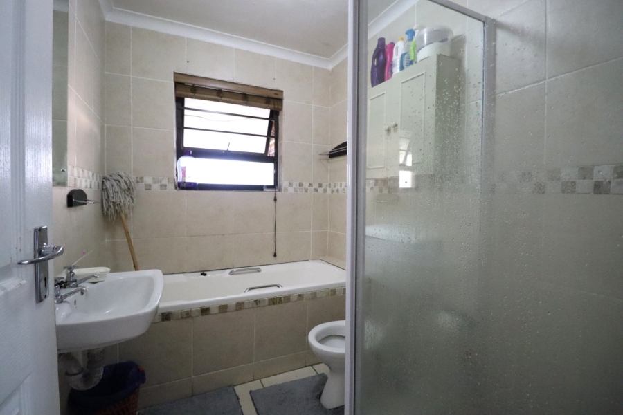 3 Bedroom Property for Sale in Greenshields Park Eastern Cape